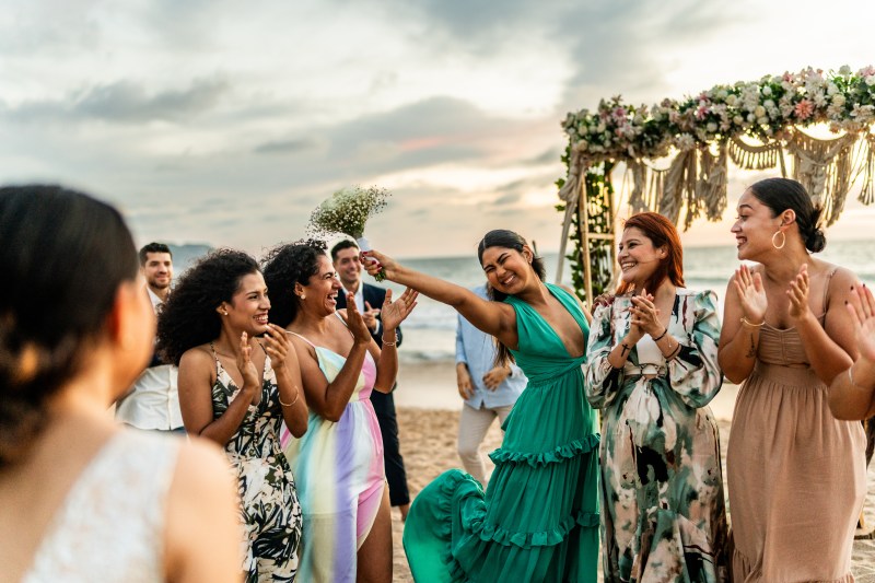 How to Save Money as a Wedding Guest
